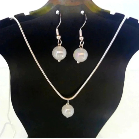 .925 silver pearl necklace 20 inch. NWT - Picture 2 of 4